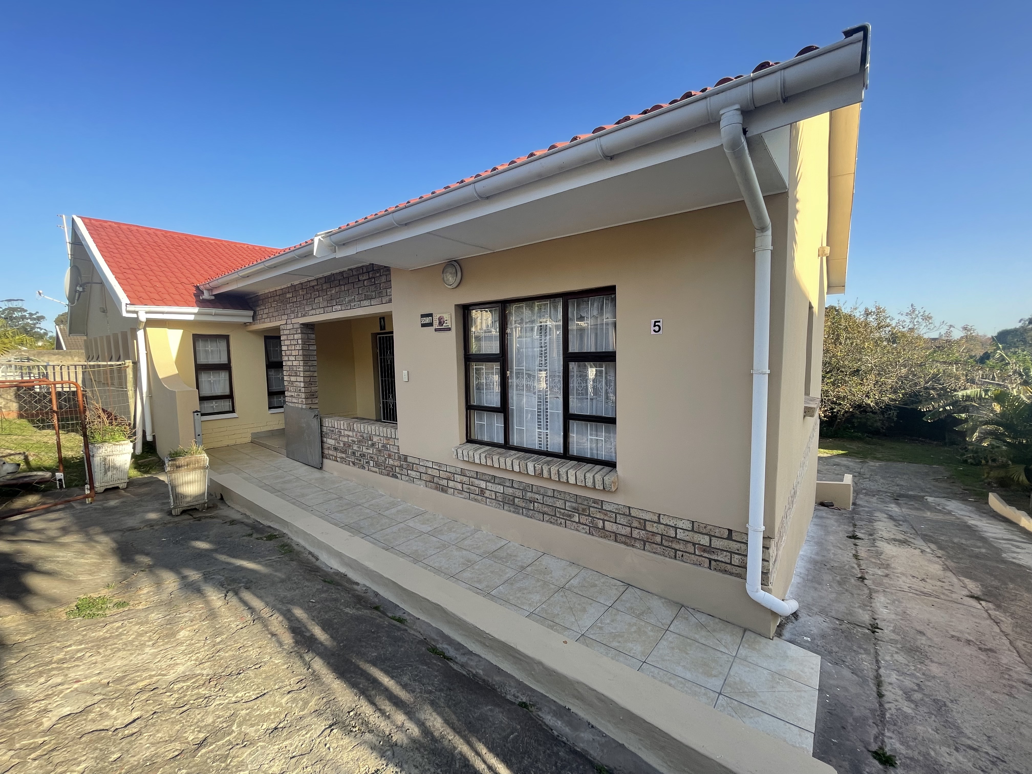 4 Bedroom Property for Sale in Braelyn Eastern Cape